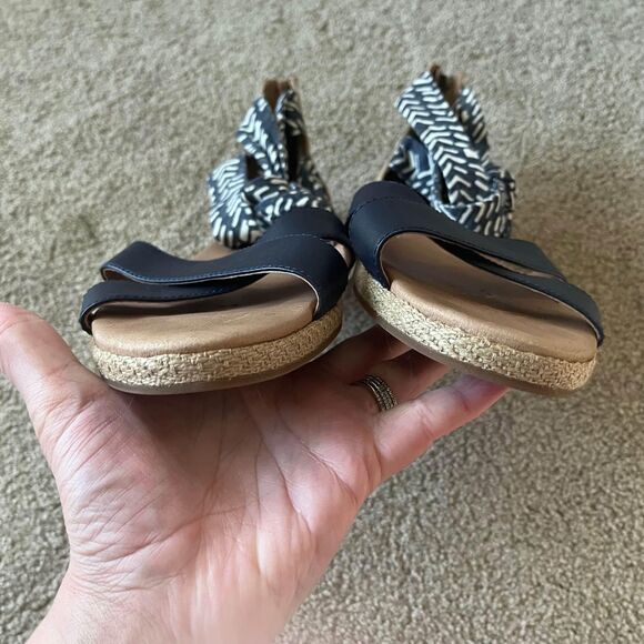 UGG Indina Cork Tie Ankle Sandals Size 9.5 - Picture 7 of 10